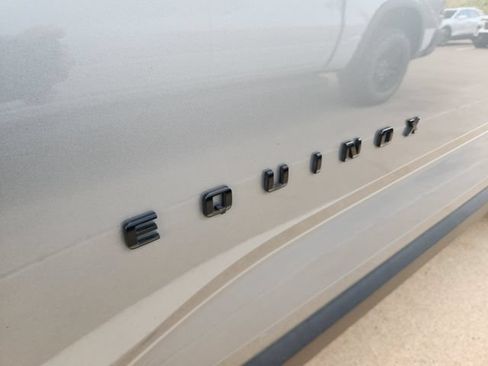 Used 2025 Chevrolet Equinox RS w/ Safety and Technology Package FWD image 9