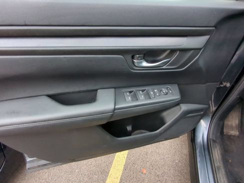 Used 2023 Honda CR-V LX image 8