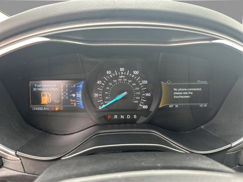 Used 2020 Ford Fusion SE AWD/4WD image 32