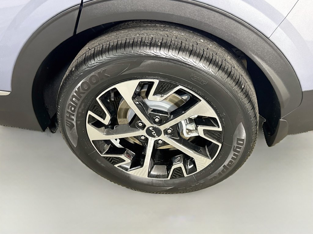 Certified 2023 Kia Sportage EX AWD/4WD image 34