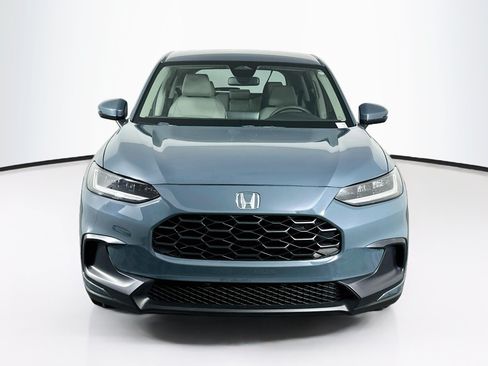 Used 2025 Honda HR-V LX image 2
