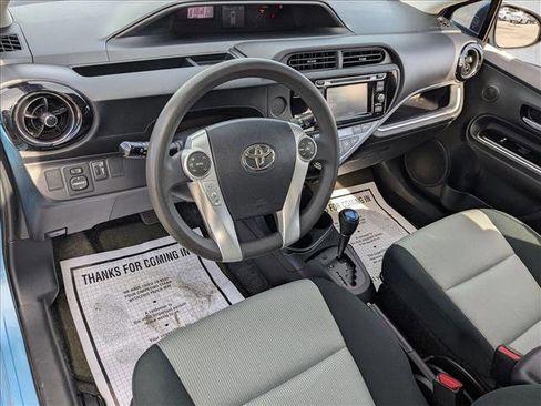 Used 2016 Toyota Prius C Two image 10