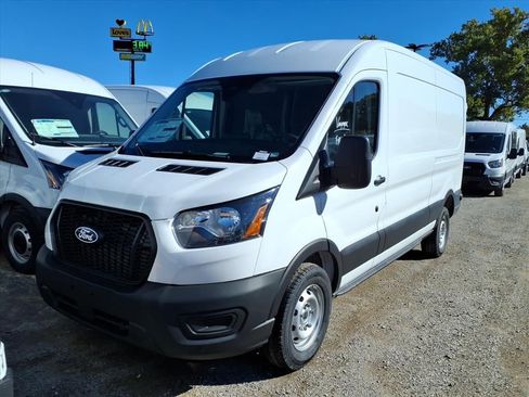 New 2026 Ford Transit 250 148 Medium Roof RWD image 3