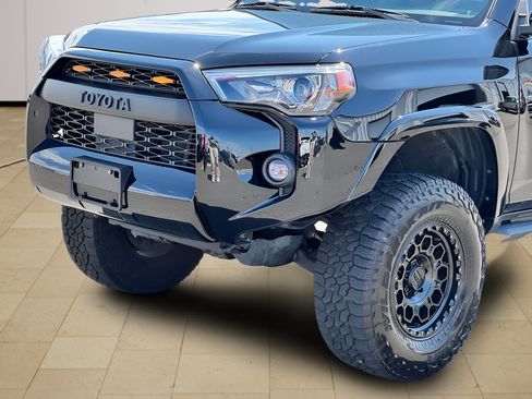 Used 2022 Toyota 4Runner SR5 RWD image 36