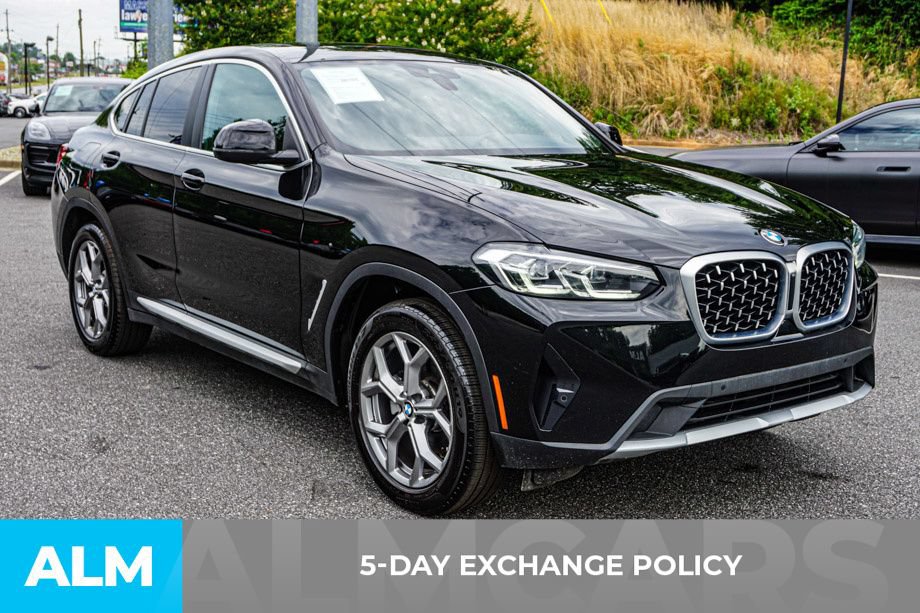 Used 2025 BMW X4 xDrive30i w/ Premium Essential Package AWD/4WD image 3