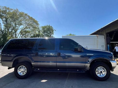 Used 2003 Ford Excursion XLT AWD/4WD image 21