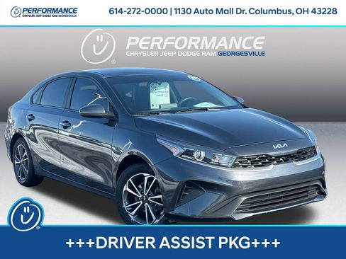 Used 2022 Kia Forte LXS image 1