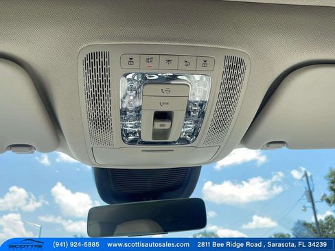 Used 2021 Mercedes-Benz GLS 450 4MATIC image 29