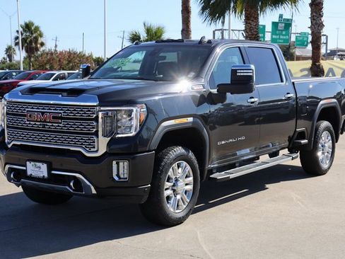 Used 2021 GMC Sierra 2500 Denali w/ Denali Ultimate Package image 3