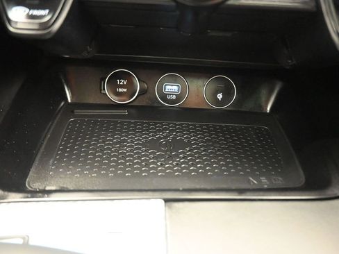 Used 2023 Genesis G70 2.0T w/ Sport Prestige Package image 23