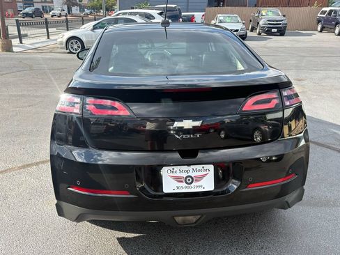 Used 2015 Chevrolet Volt Premium w/ Premium Trim Package FWD image 4