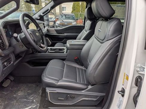 New 2026 Ford F350 Platinum w/ Tremor Off-Road Package AWD/4WD image 9