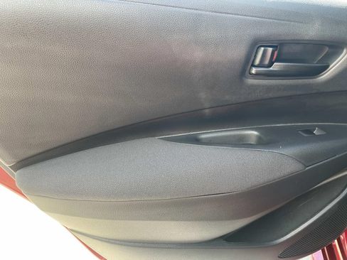 Used 2024 Toyota Corolla LE FWD image 11