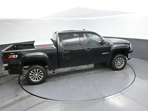 Used 2010 GMC Sierra 1500 SLT w/ All-Terrain Package AWD/4WD image 34