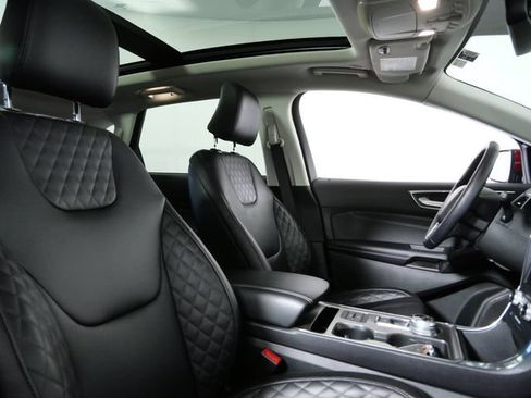 Certified 2024 Ford Edge Titanium AWD/4WD image 12