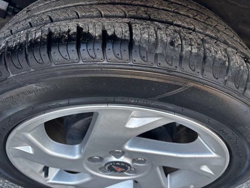 Used 2003 Pontiac Vibe w/ Power Group Value Package image 15