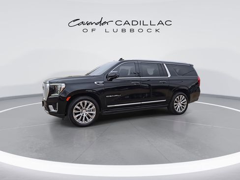 Used 2023 GMC Yukon XL Denali w/ Denali Reserve Package image 5