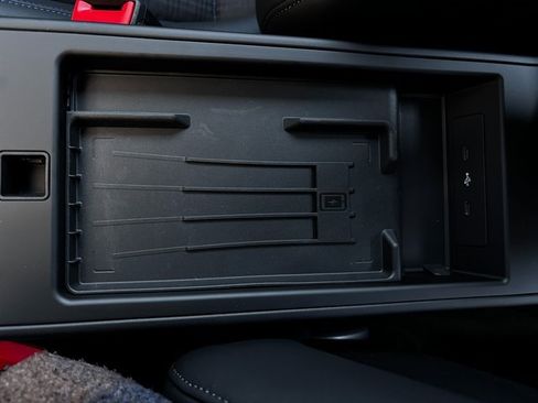 Certified 2025 Porsche 911 Carrera T image 24