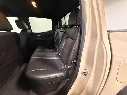 Used 2023 GMC Canyon Elevation w/ Elevation Premium Package AWD/4WD image 8