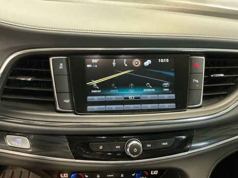 Used 2018 Buick Enclave Essence w/ Trailering Package FWD image 28