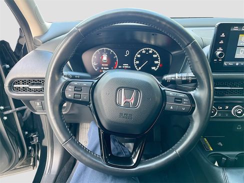 Used 2024 Honda HR-V EX-L image 11