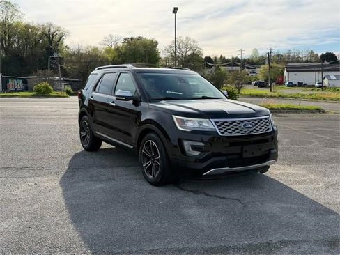 Used 2017 Ford Explorer Platinum image 6