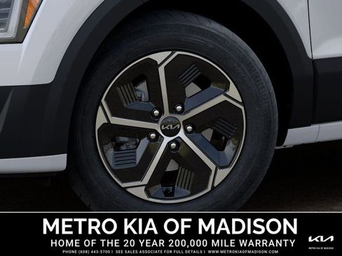New 2026 Kia Niro LX FWD image 9