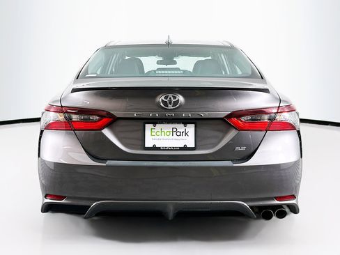 Used 2023 Toyota Camry SE FWD image 7