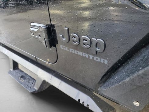 Used 2020 Jeep Gladiator Sport w/ Quick Order Package 23S image 6