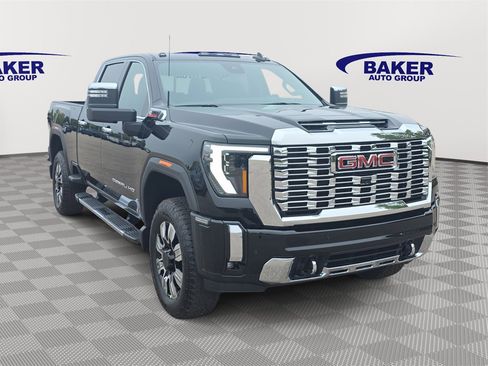 New 2026 GMC Sierra 2500 Denali w/ Denali Reserve Package image 3