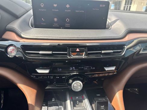 Used 2023 Acura MDX FWD w/ Technology Package image 11