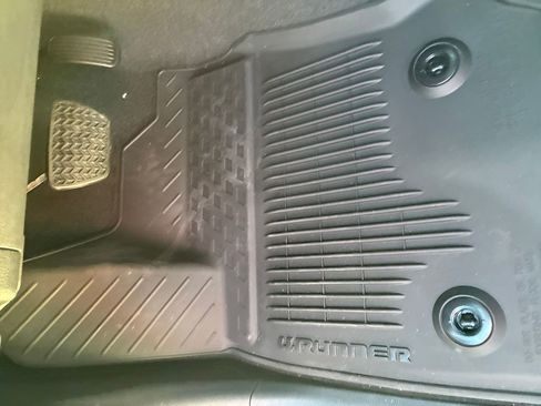 New 2026 Toyota 4Runner SR5 image 44