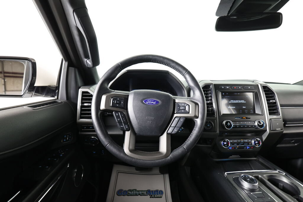 Used 2018 Ford Expedition Max XLT w/ Equipment Group 202A AWD/4WD image 31
