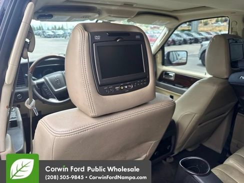 Used 2015 Lincoln Navigator L 4WD w/ Equipment Group 101A Reserve image 12