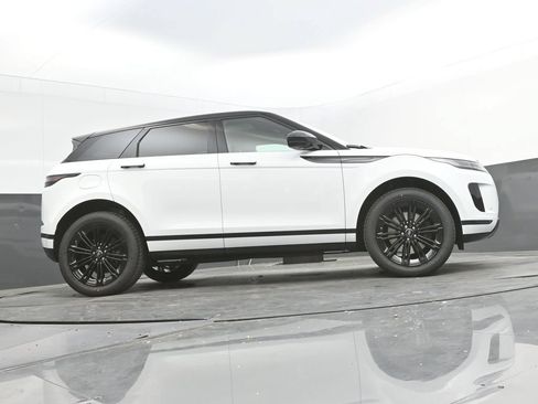 New 2026 Land Rover Range Rover Evoque S AWD/4WD image 32