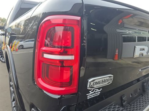 New 2026 RAM 1500 Limited image 33