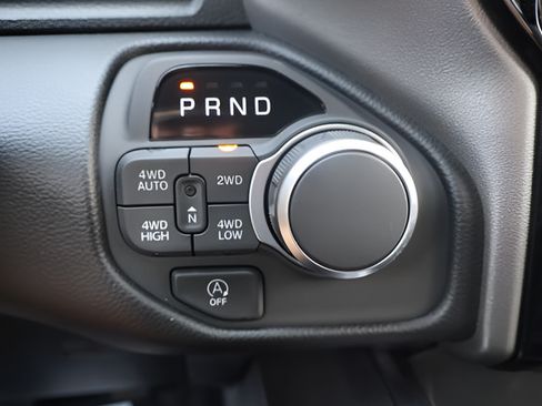 New 2026 RAM 1500 Big Horn AWD/4WD image 16