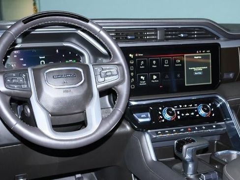 Certified 2024 GMC Sierra 1500 Denali image 18