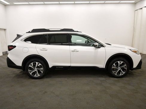 Used 2022 Subaru Outback Touring image 9