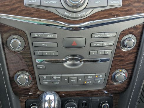 Used 2019 Nissan Armada Platinum w/ Captain's Chairs Package AWD/4WD image 23