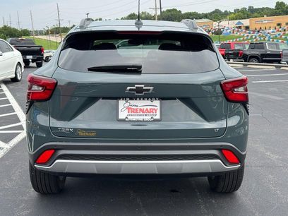 Used 2025 Chevrolet Trax LT w/ Driver Confidence Package