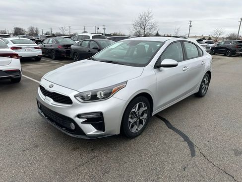 Used 2020 Kia Forte LXS image 3