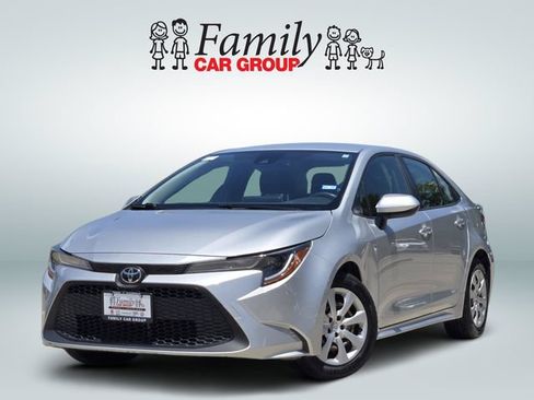 Used 2021 Toyota Corolla LE FWD image 1