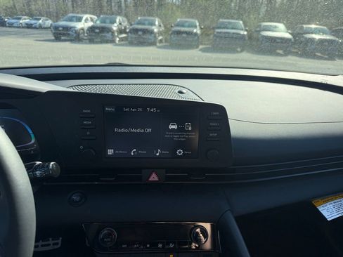 New 2026 Hyundai Elantra SEL Sport Premium FWD image 21