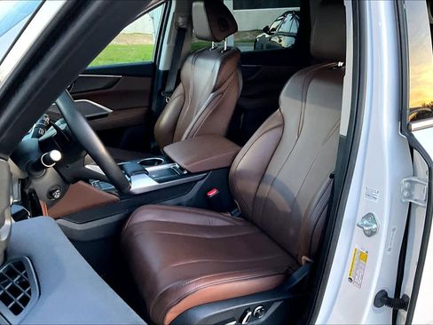 Used 2023 Acura MDX SH-AWD w/ Advance Package image 8