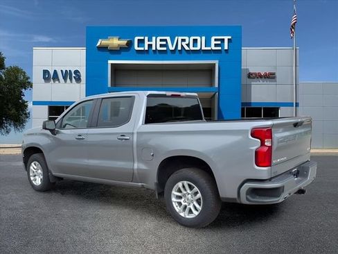 Used 2023 Chevrolet Silverado 1500 RST AWD/4WD image 5