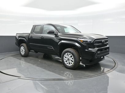 New 2025 Toyota Tacoma SR5