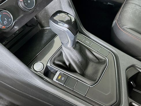 Used 2024 Volkswagen Tiguan Wolfsburg Edition image 24