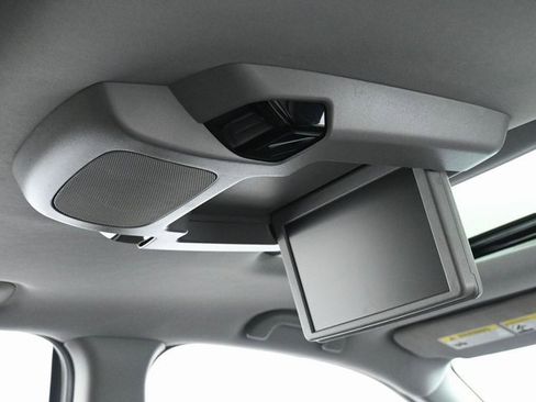 Used 2022 Honda Pilot Elite image 3