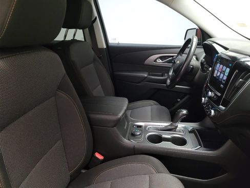 Used 2019 Chevrolet Traverse LT w/ LPO, Floor Liner Package AWD/4WD image 21
